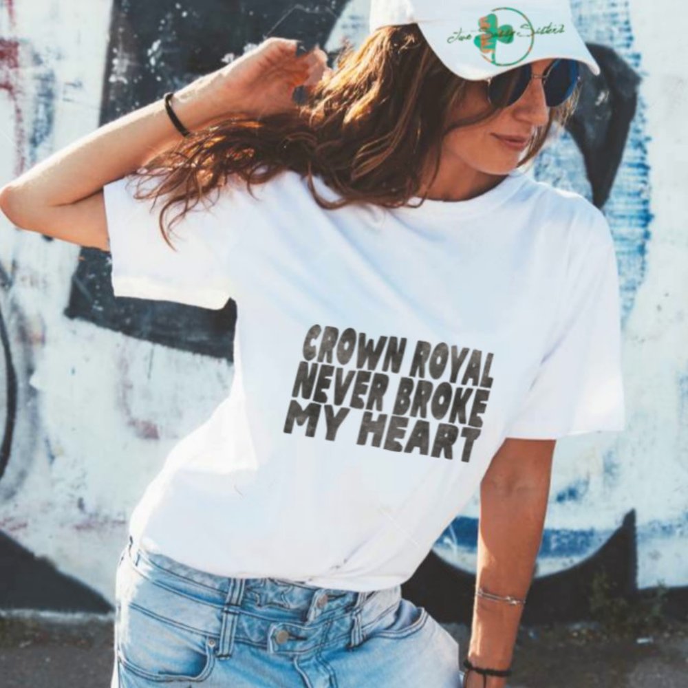 Unisex Tshirt Distressed design